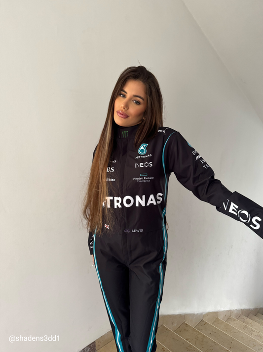 بدلة سباق مرسيدس للفورمولا 1