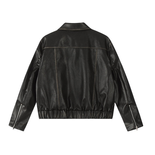 جاكيت من الجلد الصناعي مطرز بفيونكة