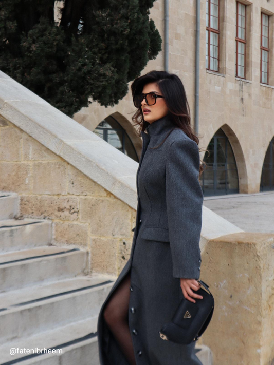 معطف طويل مصمم خصيصاً باللون الرمادي الفحمي