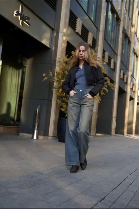 Seasonal Wide Leg Jean