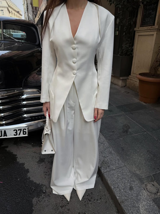 The Turika White 3-Piece Set
