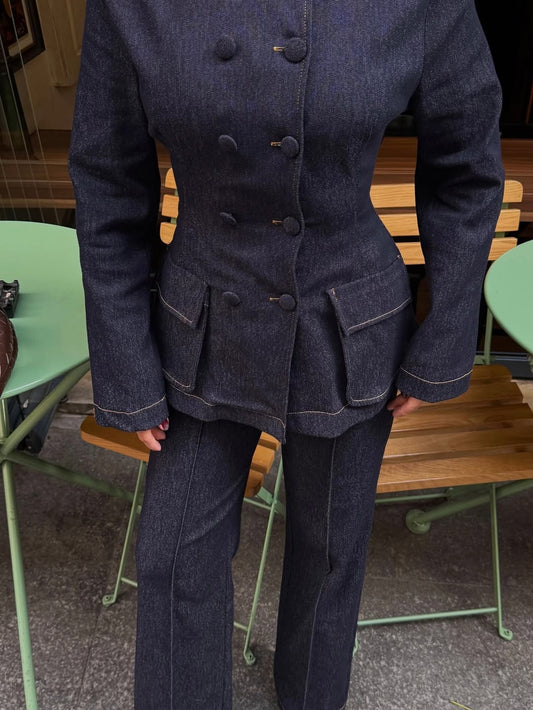 بدلة جينز هيلينز باللون الأزرق الداكن
