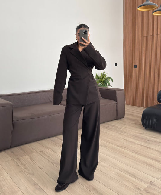 Elegant Brown 2 Piece Suit