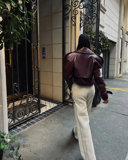 جاكيت أحمر عنابي فاخر من ماركة وموديل عالي الجودة