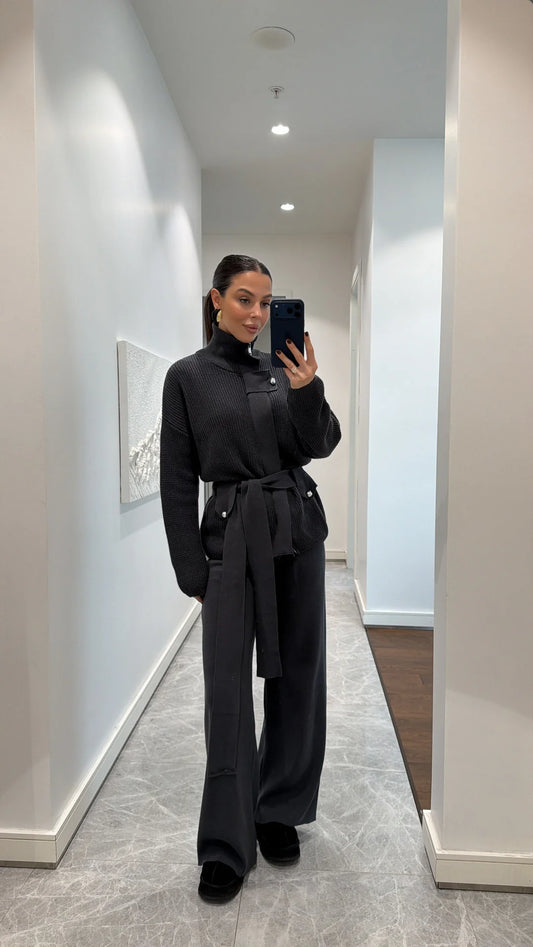 STAND-UP COLLAR BELTED KNITWEAR SET