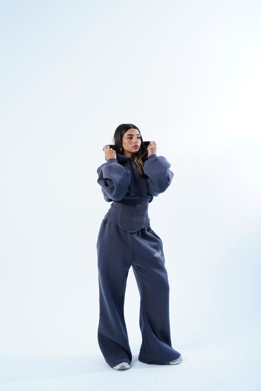 طقم كامل من أرفيرنا سناتشينغ باللون الرمادي الداكن