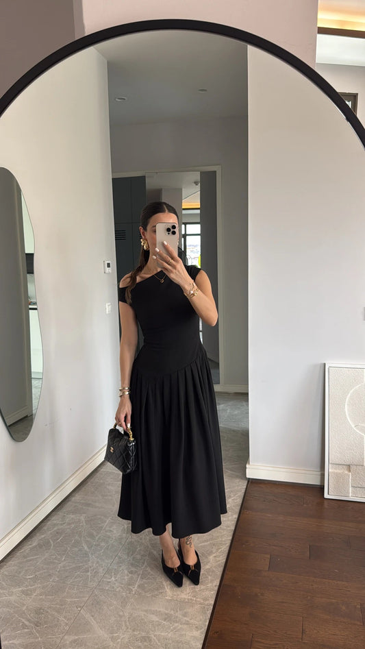 Asymmetrical Low Neck Sleeveless Long Dress