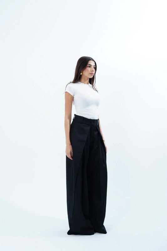 FOLDED BLACK TAILORED TROUSERS