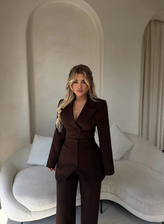 Brown Sansey Three-Piece Design Set