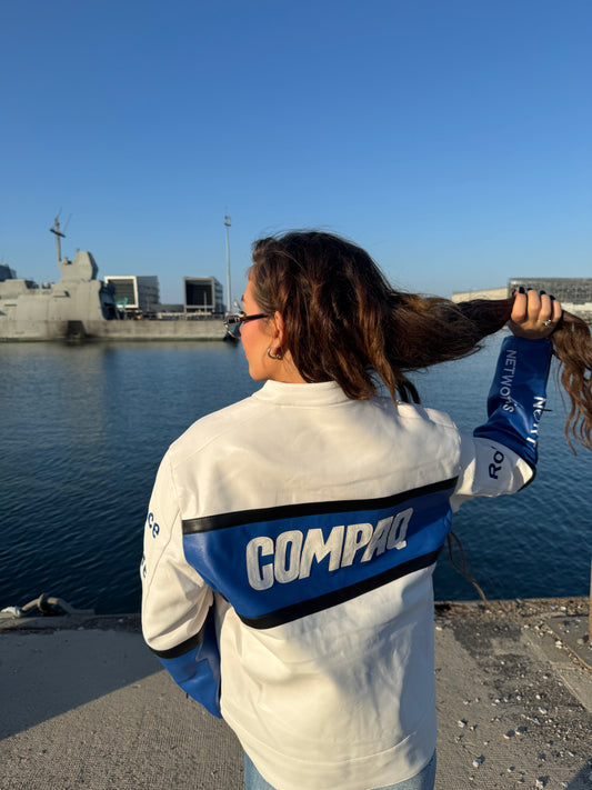 سترة جلدية لسباقات فورمولا بي إم دبليو