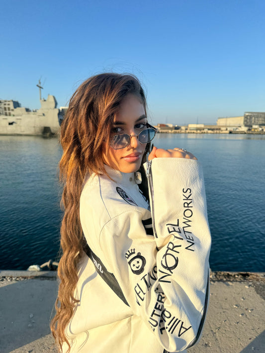 سترة جلدية من سباقات فورمولا مرسيدس