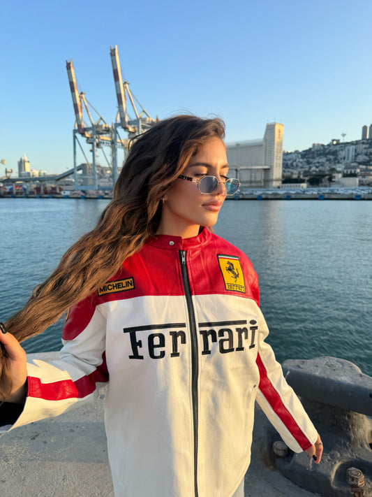 سترة جلدية لسباقات الفورمولا 1 فيراري