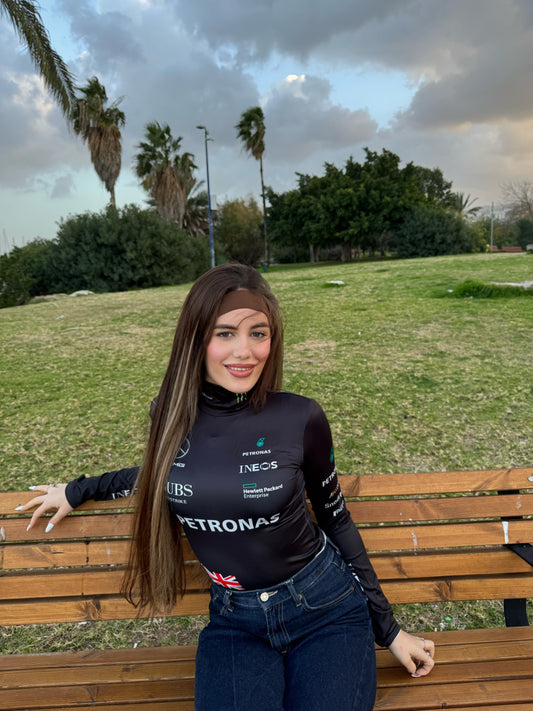 بدلة مرسيدس بياقة عالية