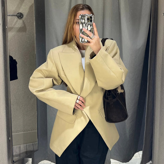 بدلة من قماش الغباردين بإصدار خاص