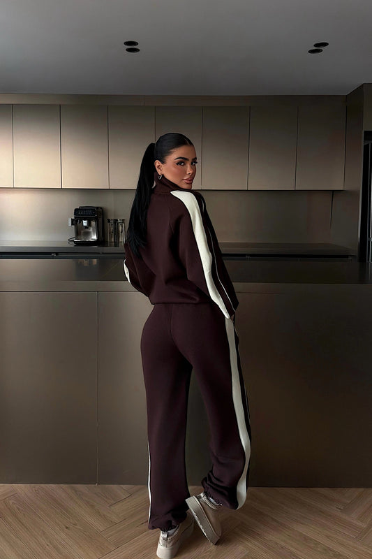 بدلة رياضية من جيونا بنكهة القهوة المرة