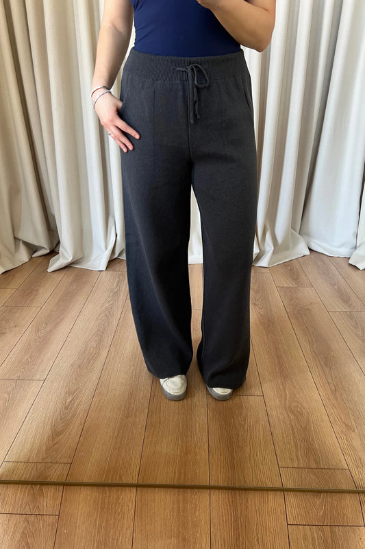 STAND-UP COLLAR BELTED KNITWEAR SET