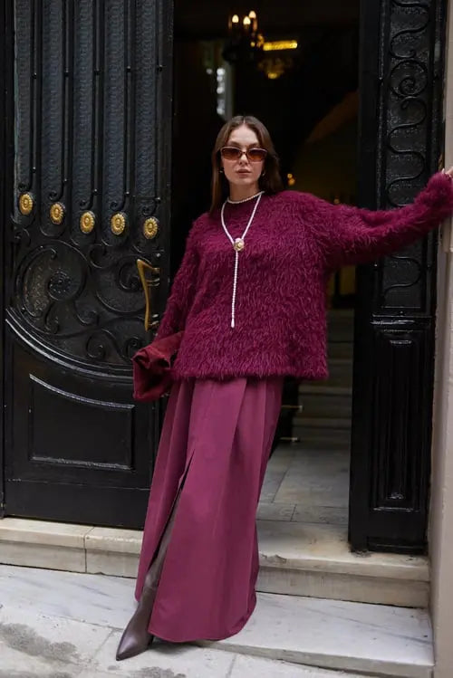 Burgundy Front Slit Detail Pleated Long Skirt with Two Side Pockets