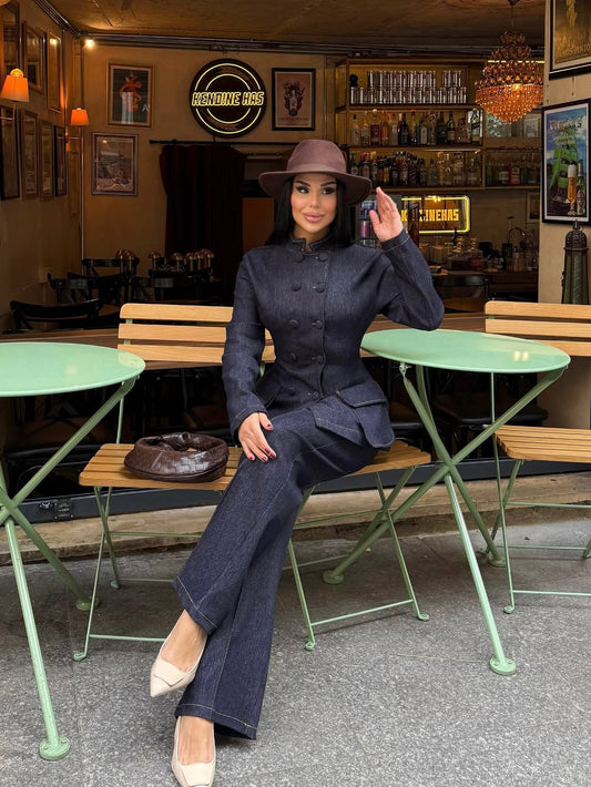 بدلة جينز هيلينز باللون الأزرق الداكن