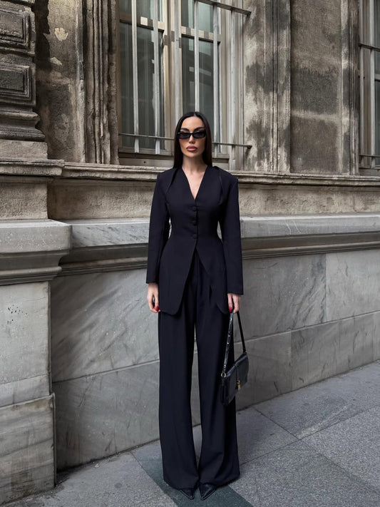 The Turika Black 3-Piece Set