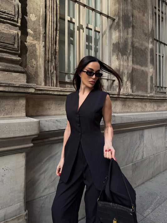 The Turika Black 3-Piece Set