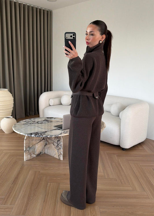 STAND-UP COLLAR BELTED KNITWEAR SET