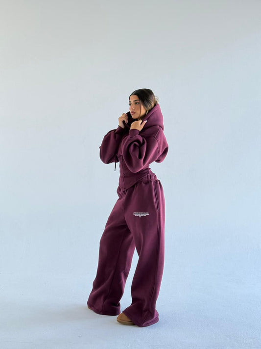 ARVERNA Snatching Burgundy Full SET