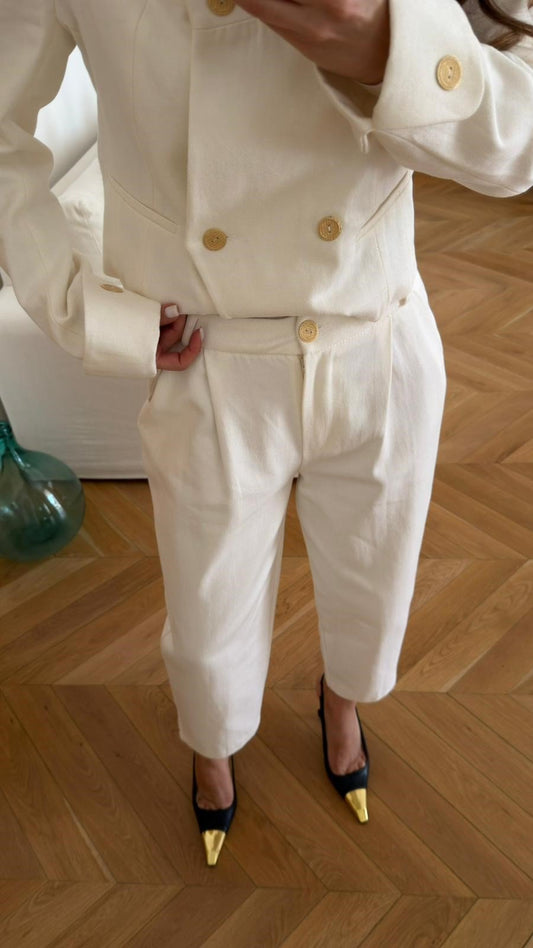 Off-White High Neck Set