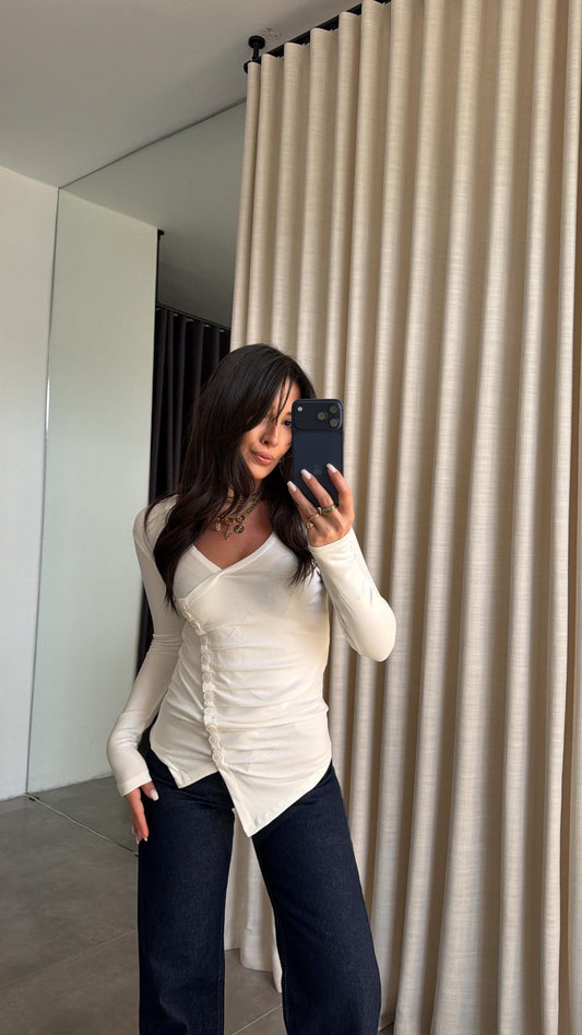 كنزة محبوكة غير متماثلة