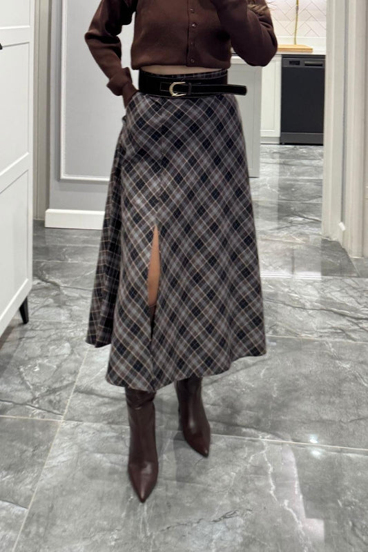 Slit Black Plaid with SUEDE Belt Skirt