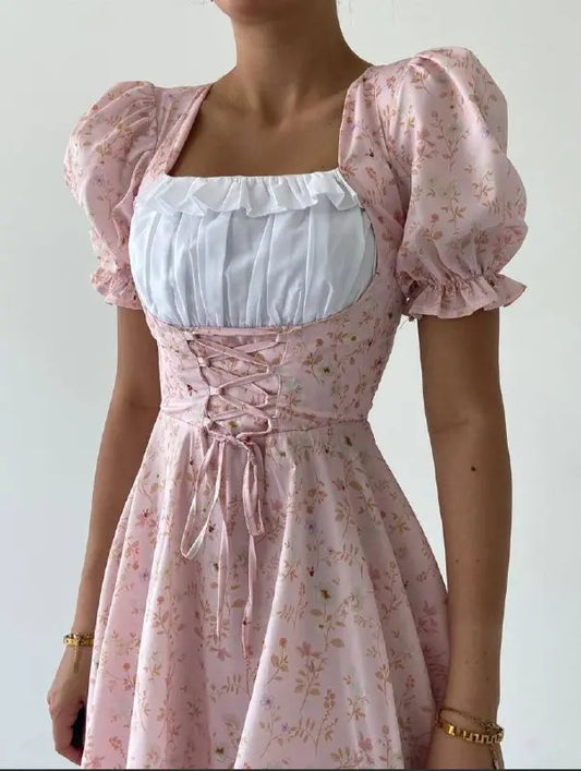 فستان قصير محظوظ