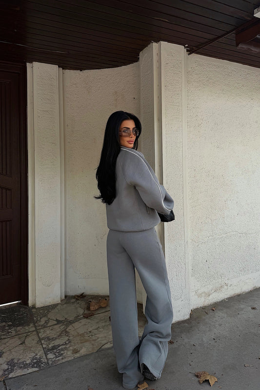 بدلة رياضية سيليتا مدخنة