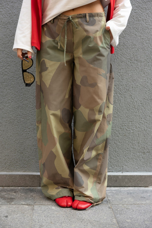 Camouflage Wide-Leg Cargo Pants