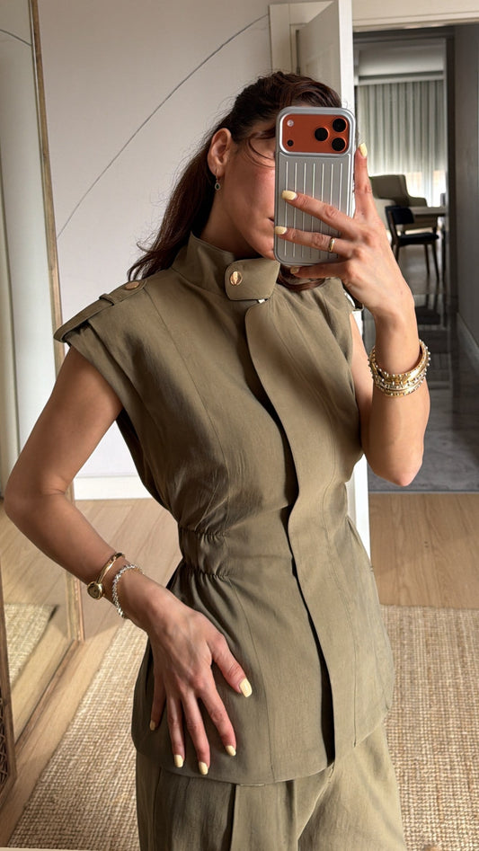 LOREN KHAKI TENCELIUM SET WITH EPAULETS
