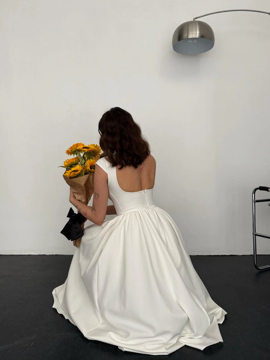 Waist-fit Balloon Dress