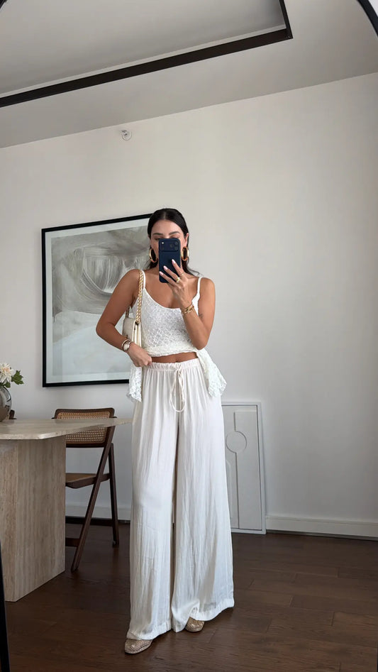 HIGH-WAISTED LOOSE-FIT PANTS