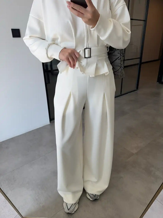 طقم واسع الساقين بتفاصيل حزام