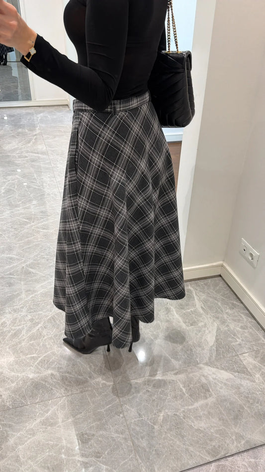 BELTED PLAID SKIRT