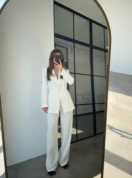 حزام خصر فاخر للبدلة البيضاء