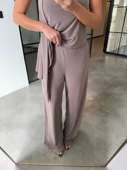 ASYMMETRIC CUT DAMSON SCARF SET