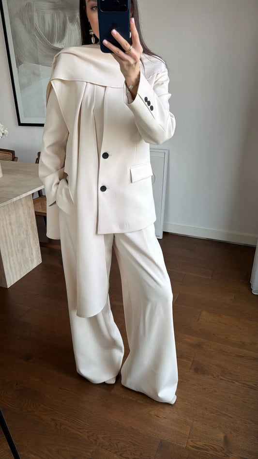 BEIGE SHAWL DETAIL SET