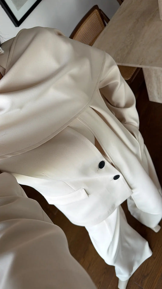 BEIGE SHAWL DETAIL SET