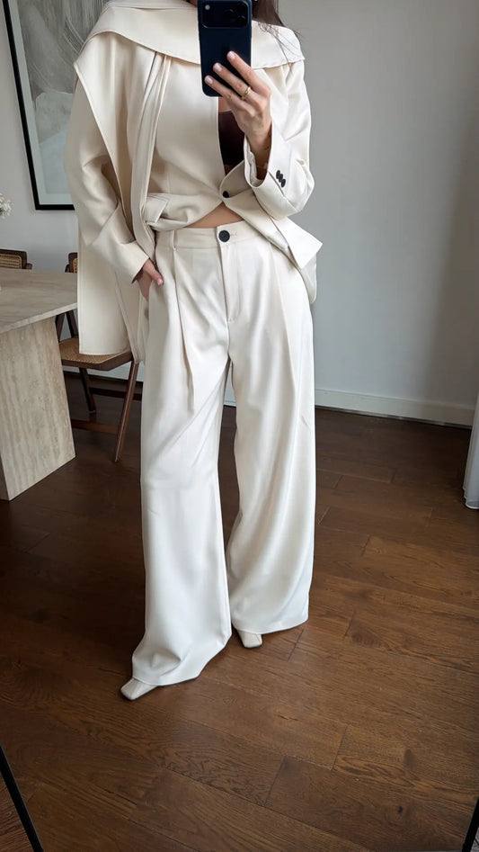 BEIGE SHAWL DETAIL SET