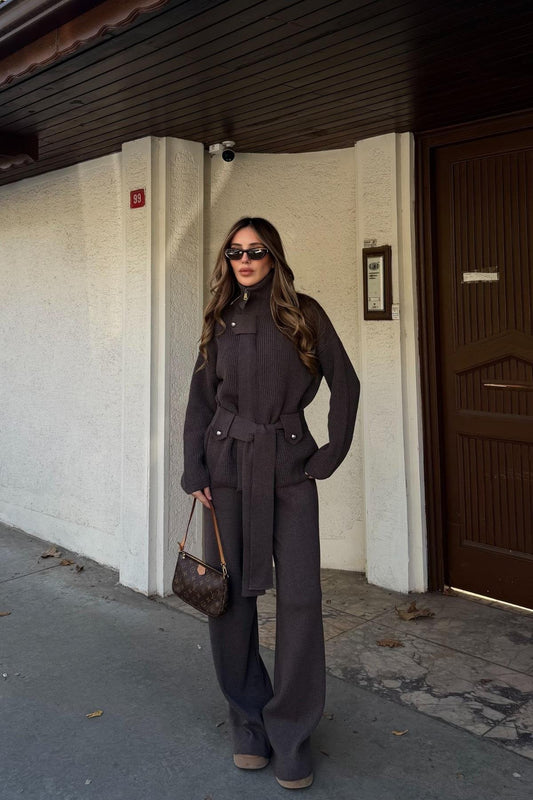 STAND-UP COLLAR BELTED KNITWEAR SET