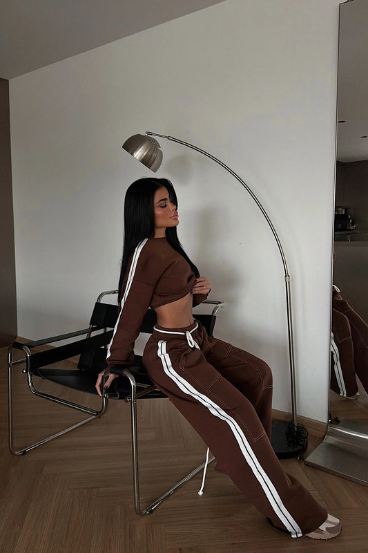 بدلة رياضية من براون رينالدي