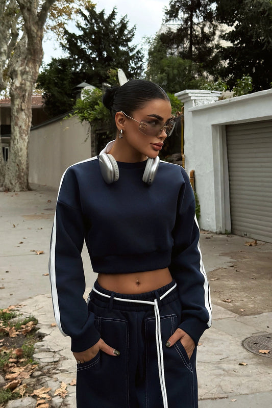 بدلة رياضية رينالدي باللون الأزرق الداكن