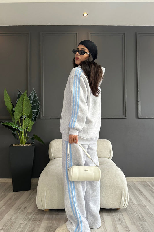 بدلة رياضية رمادية مخططة واسعة