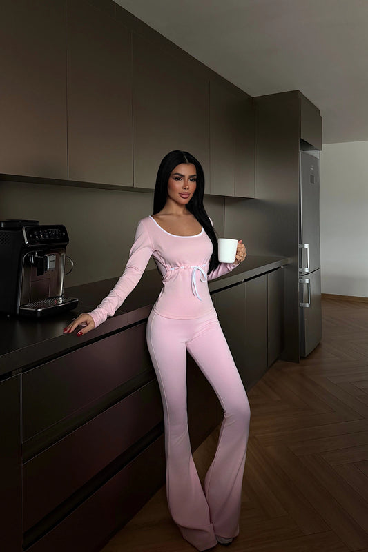 بدلة بينكسي وردية