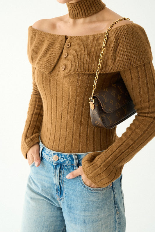 ياقة وإكسسوار رقبة بتصميم مادونا