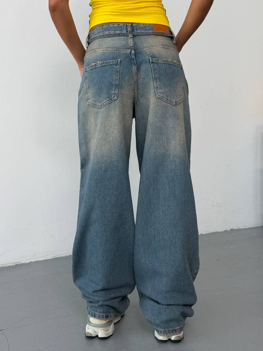 Avery Vintage Wash Balloon Jeans