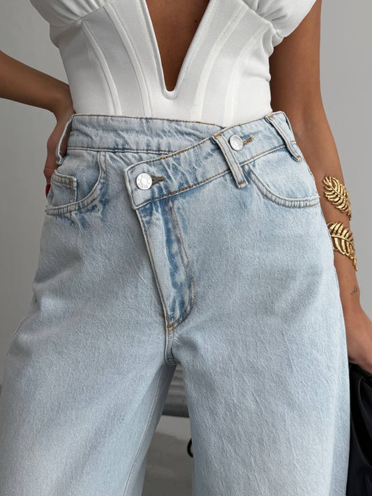 Baby Blue High-Waist Jeans